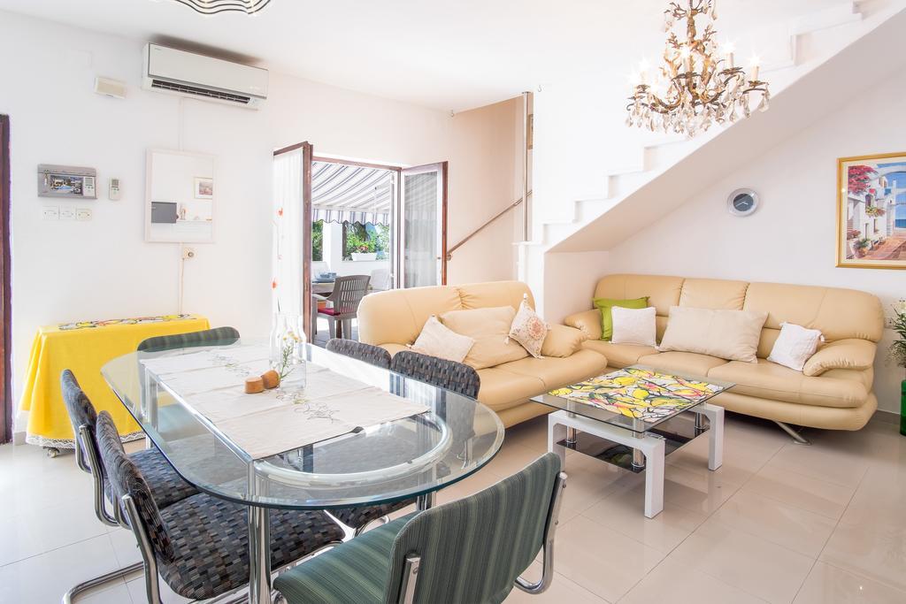 Apartment Katarina Malinska Δωμάτιο φωτογραφία